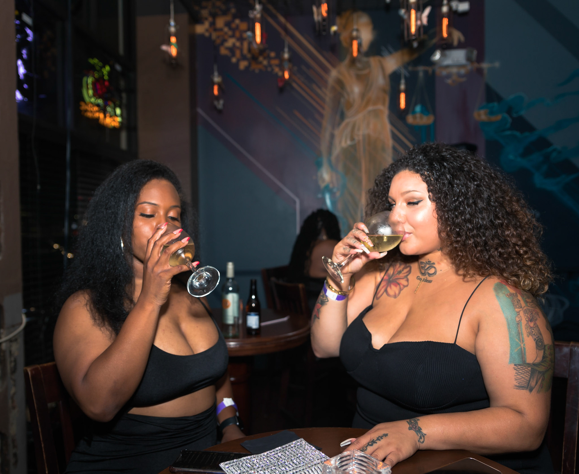 Atlanta R&B Tuesdays event ambiance